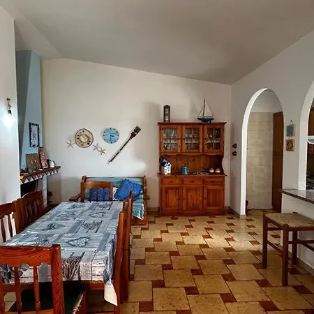 Nyaraló Casa Guria *
